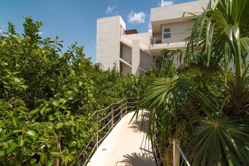 Ground Level Garden Condo At Akumal South By Tao Santamar エクステリア 写真